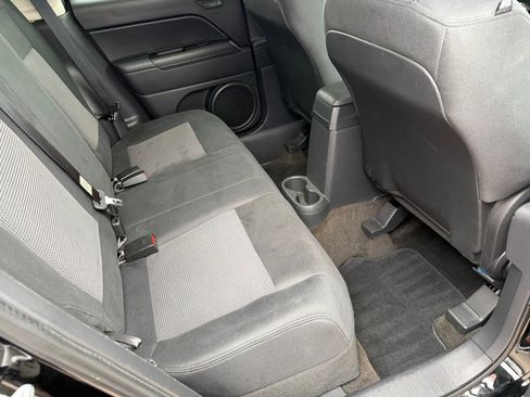 Used 2014 Jeep Patriot Latitude image 21