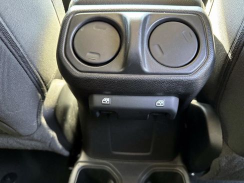 Used 2023 Jeep Wrangler Sport S image 18