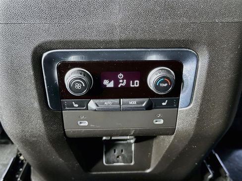 Used 2021 Chevrolet Tahoe High Country RWD image 28