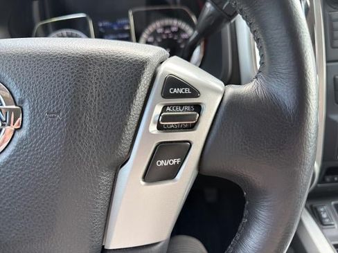 Used 2019 Nissan Titan SV w/ SV Convenience Package AWD/4WD image 31