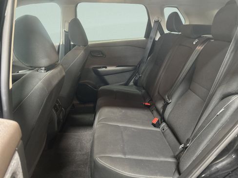 Used 2023 Nissan Rogue S image 44