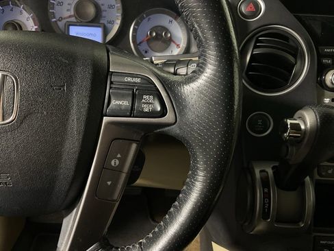Used 2013 Honda Pilot Touring image 29