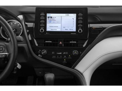 Used 2023 Toyota Camry LE image 10