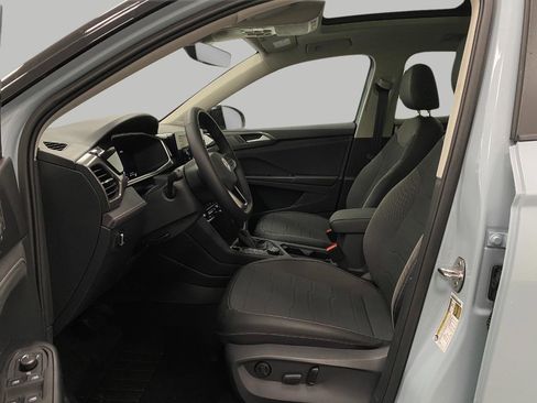 New 2026 Volkswagen Taos SE image 26