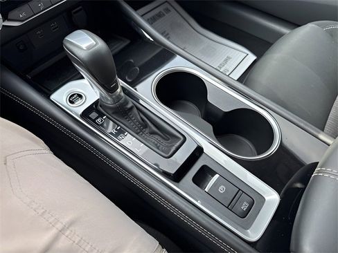 Used 2024 Nissan Altima 2.5 SV w/ SV Premium Package image 33