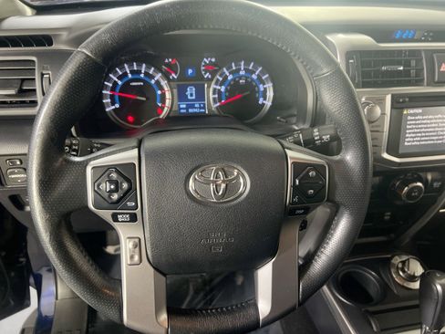 Used 2018 Toyota 4Runner SR5 image 11
