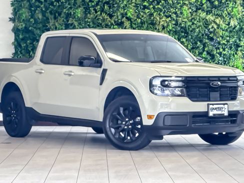 Used 2024 Ford Maverick Lariat w/ Black Appearance Package AWD/4WD image 2