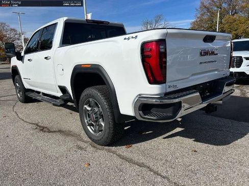 New 2026 GMC Sierra 2500 SLT w/ SLT Premium Package image 4