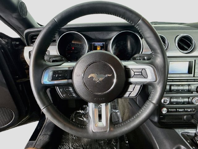 Used 2018 Ford Mustang GT RWD image 12