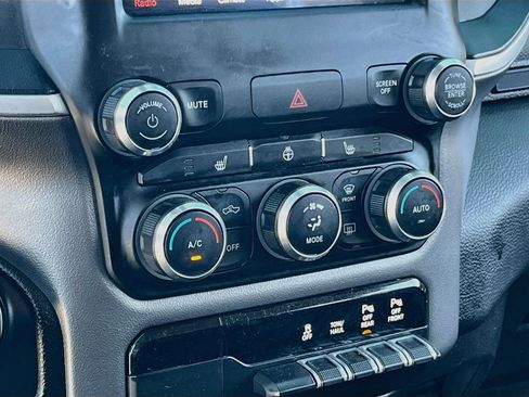 Used 2019 RAM 1500 Big Horn AWD/4WD image 15