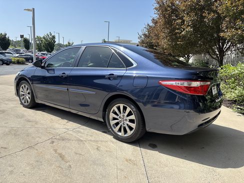 Used 2017 Toyota Camry XLE FWD image 7