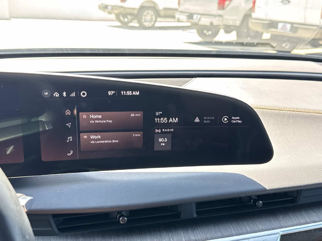 Used 2023 Lucid Air Touring AWD/4WD image 29
