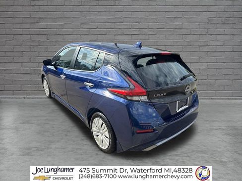 Used 2025 Nissan Leaf S FWD image 5