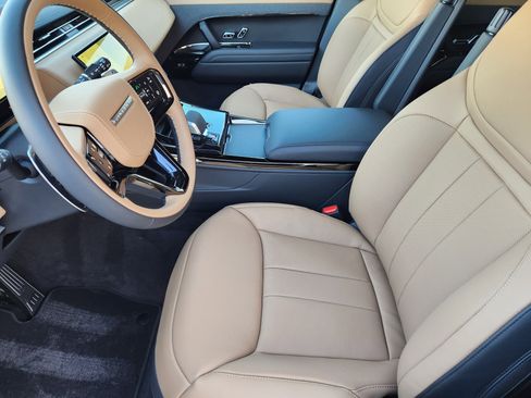 New 2026 Land Rover Range Rover Sport Dynamic SE image 12