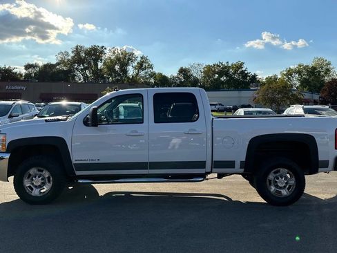 Used 2008 Chevrolet Silverado 2500 LTZ w/ Suspension Package, Off-Road image 8