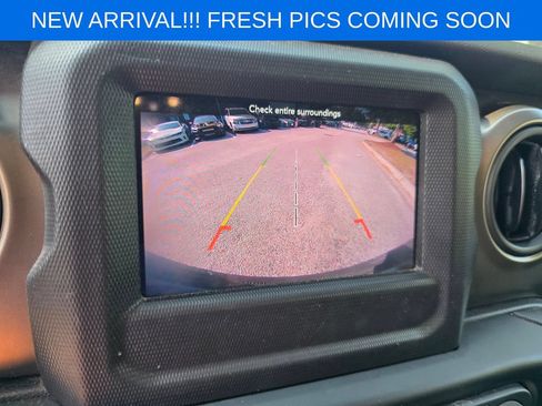Used 2019 Jeep Wrangler Sport AWD/4WD image 11