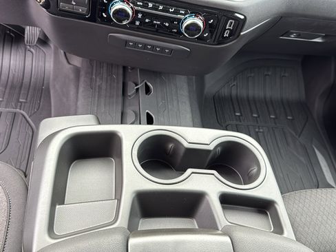 New 2026 GMC Sierra 2500 SLE image 18