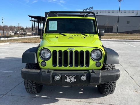 Used 2016 Jeep Wrangler Sport w/ Quick Order Package 24S AWD/4WD image 3