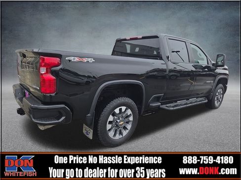 Used 2024 Chevrolet Silverado 2500 Custom w/ Custom Convenience Package image 8