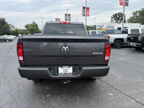Used 2018 RAM 1500 Express AWD/4WD image 6