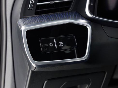 Used 2025 Audi RS 6 performance AWD/4WD image 34