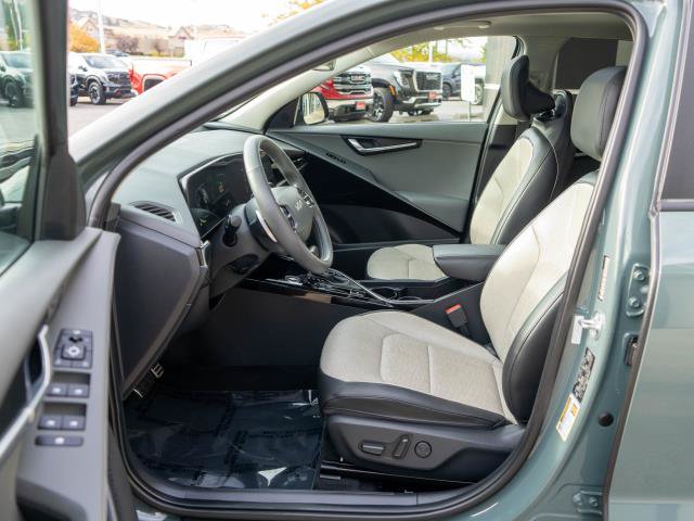 Certified 2023 Kia Niro SX Touring FWD image 11