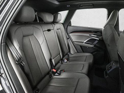 New 2025 Audi Q5 Premium Plus image 21