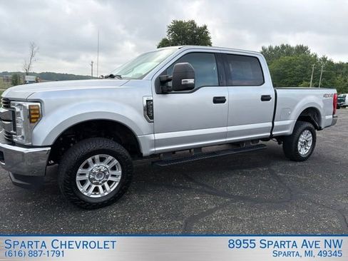 Used 2019 Ford F250 XLT AWD/4WD image 6