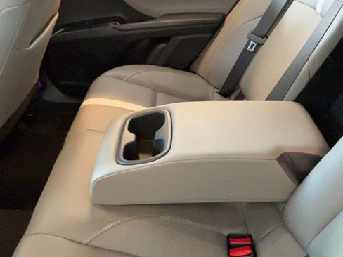 Used 2025 Toyota Camry SE w/ Convenience Package FWD image 29