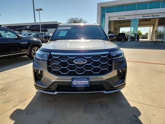 Used 2025 Ford Explorer Platinum w/ LUX Leather Package AWD/4WD video 2