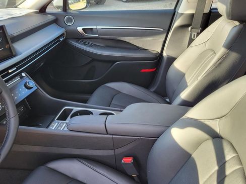 New 2025 Hyundai Sonata Limited image 29
