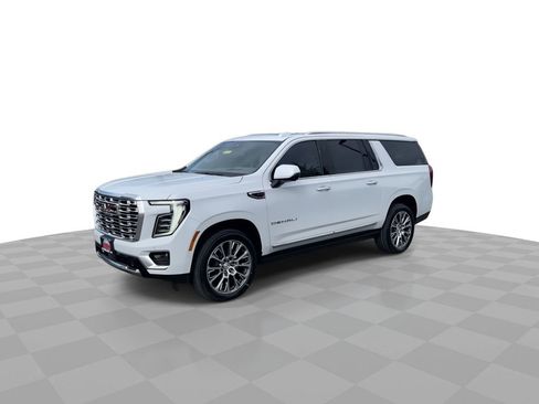 New 2026 GMC Yukon XL Denali w/ Denali Reserve Package image 4