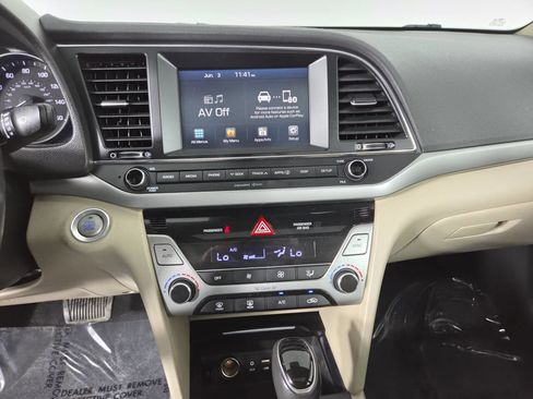 Used 2018 Hyundai Elantra Value Edition w/ Cargo Package FWD image 23
