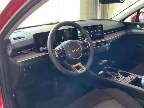 Used 2025 Kia K5 LXS FWD image 4