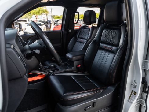 Used 2023 Nissan Frontier PRO-4X w/ Pro-4X Premium Package AWD/4WD image 26