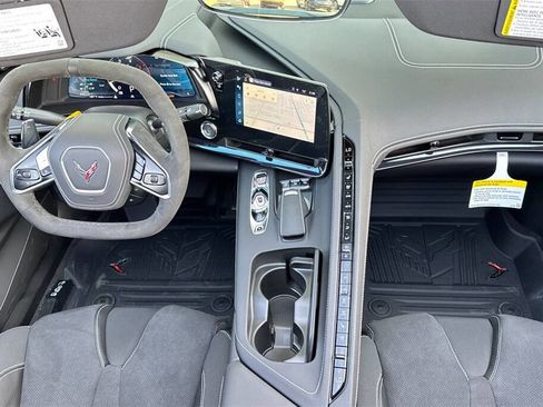 New 2025 Chevrolet Corvette Stingray 2dr Coupe w/ Z51 Performance Package image 13