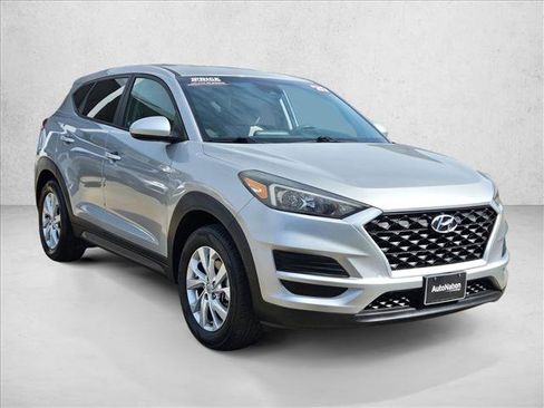 Used 2020 Hyundai Tucson SE image 3