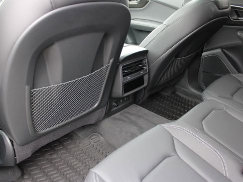 New 2026 Audi Q8 Premium Plus image 48