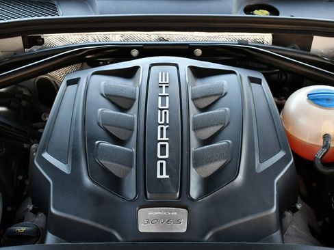 Used 2016 Porsche Macan S image 62