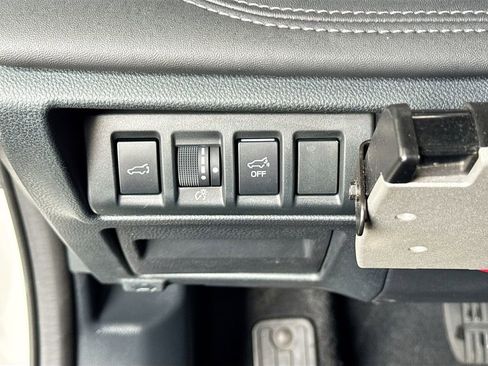 Certified 2022 Subaru Outback Limited w/ Popular Package #2 image 6