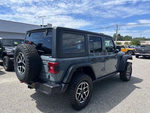 Certified 2026 Jeep Wrangler Unlimited Rubicon AWD/4WD image 3
