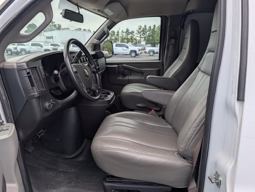 Used 2023 Chevrolet Express 2500 Extended w/ Driver Convenience Package RWD image 3