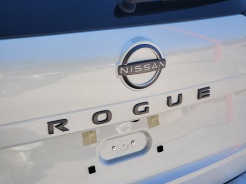 New 2026 Nissan Rogue SV image 9