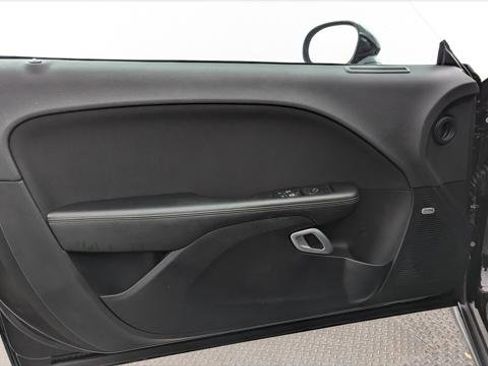 Used 2016 Dodge Challenger R/T image 13