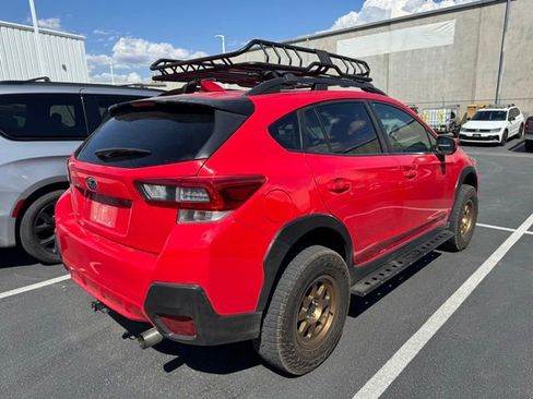 Used 2021 Subaru Crosstrek 2.0i Premium image 3