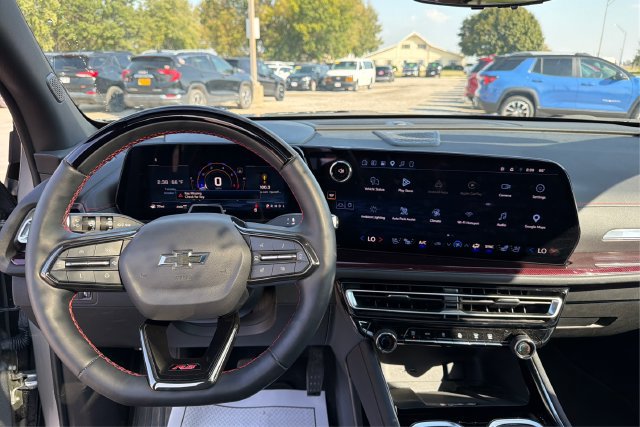 Used 2024 Chevrolet Traverse RS AWD/4WD image 12