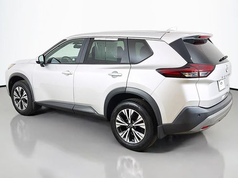 Used 2023 Nissan Rogue SV AWD/4WD image 8