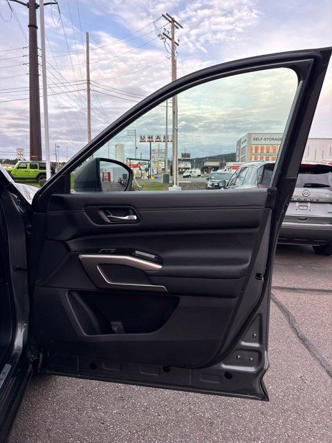 Certified 2023 Nissan Pathfinder Platinum AWD/4WD image 20