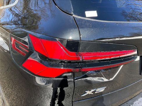 Used 2025 BMW X5 xDrive50e image 35