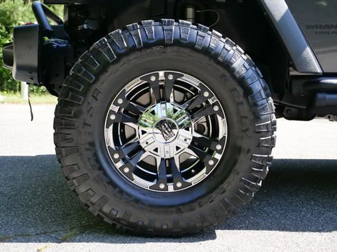 Used 2016 Jeep Wrangler Unlimited Rubicon AWD/4WD image 7